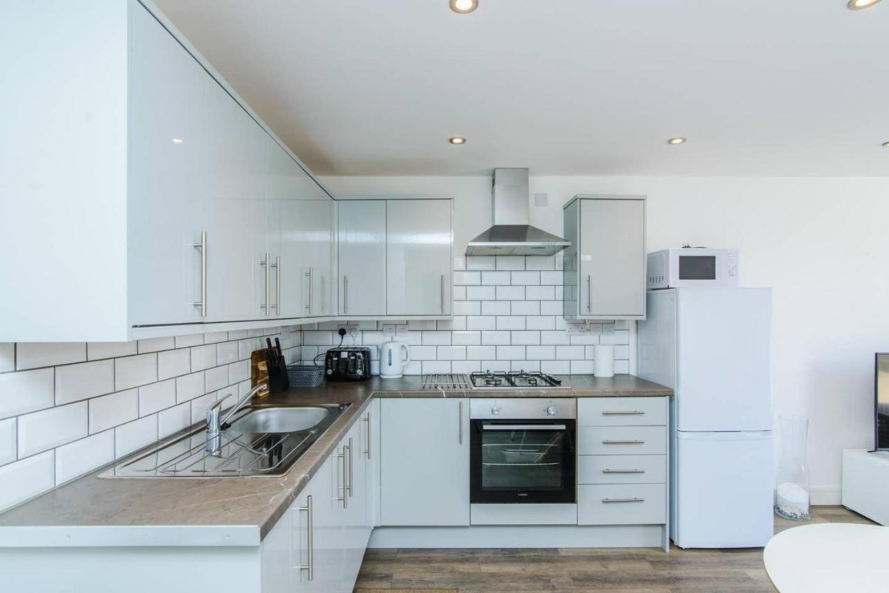 4 Freeland Buildings * Bristol